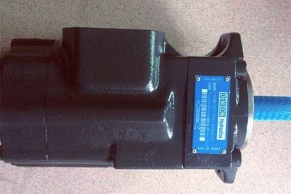 T7DDS-B42-B22-1R00-A1M0，T7DD-B42-B22-1R00-A1M0丹尼遜葉片泵型號說明及安裝尺寸